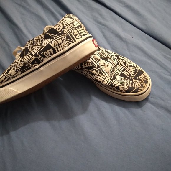 Vans Other - Vans tennis shoes youth 5